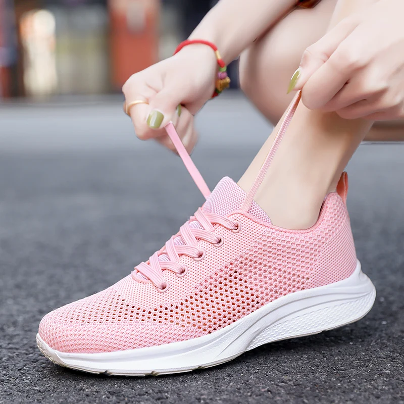 Весенне-летние новые сверхлегкие кроссовки спортивная повседневная женская