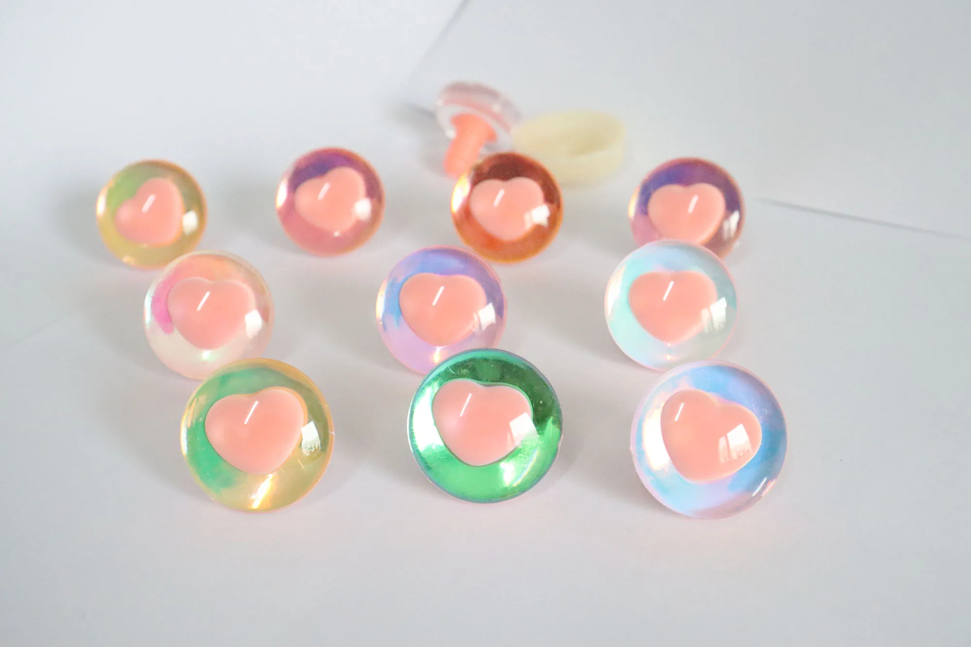 aszem 25mm serce uczeń 3D Komiczne okrągłe brokatowe oczy z twardą podkładką do akcesoriów dla lalek-HC10