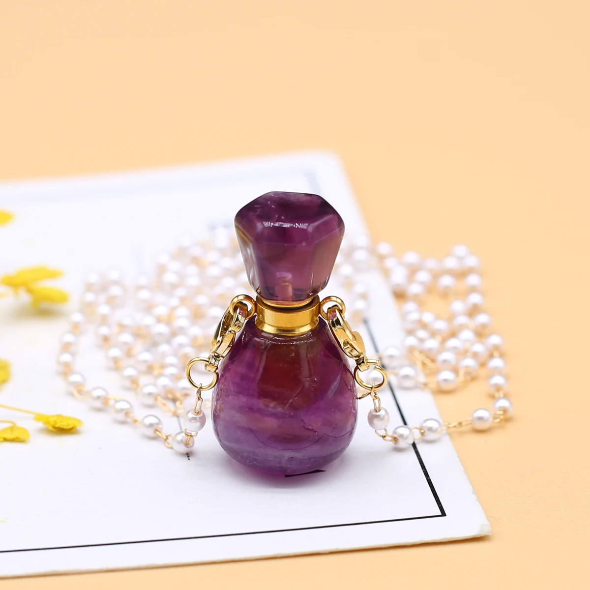 

Ожерелье из натурального камня, флюоритовая бутылка, длинная цепочка из бусин с пресноводным жемчугом для вечерние ринки, подарок на день р...