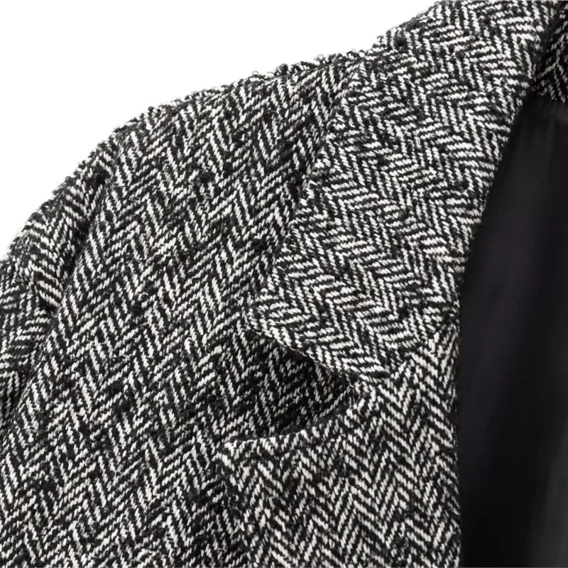 Женская куртка с диагональным пальто в елочку на плечах зимняя отложным