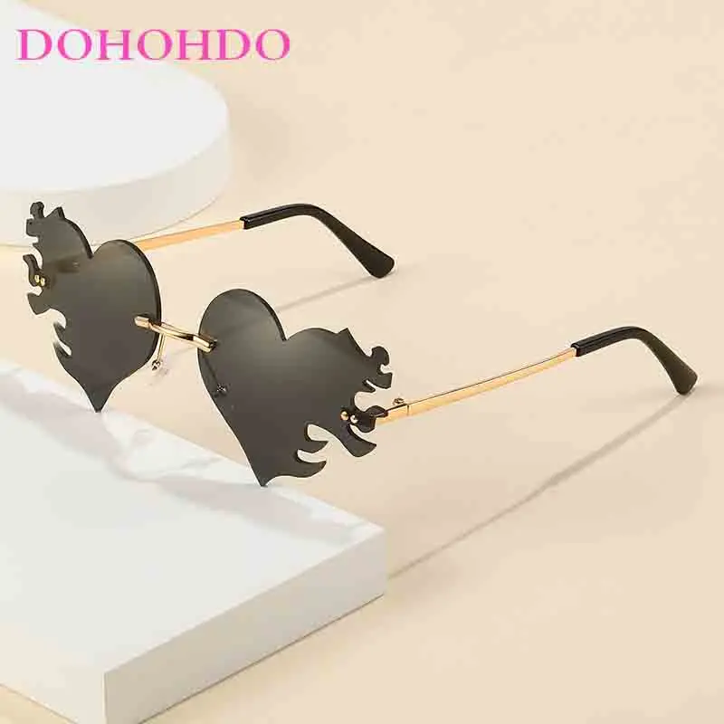 Модные винтажные индивидуальные солнцезащитные очки в форме сердца для женщин