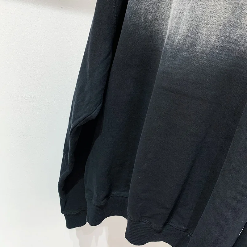 Рисунок 5 - 2023 модные градиентные серые хлопковые топы