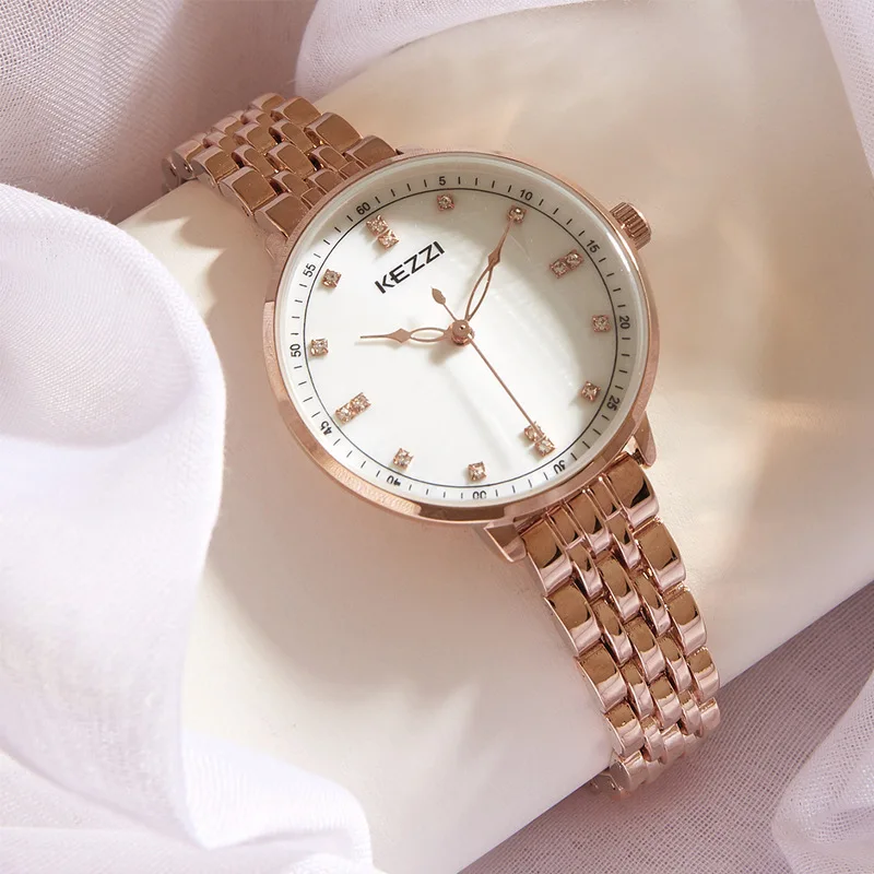 Women's watch Female student Korean version Fashion atmospheric luminous waterproof new trend Shining starry Simple quartz watch
