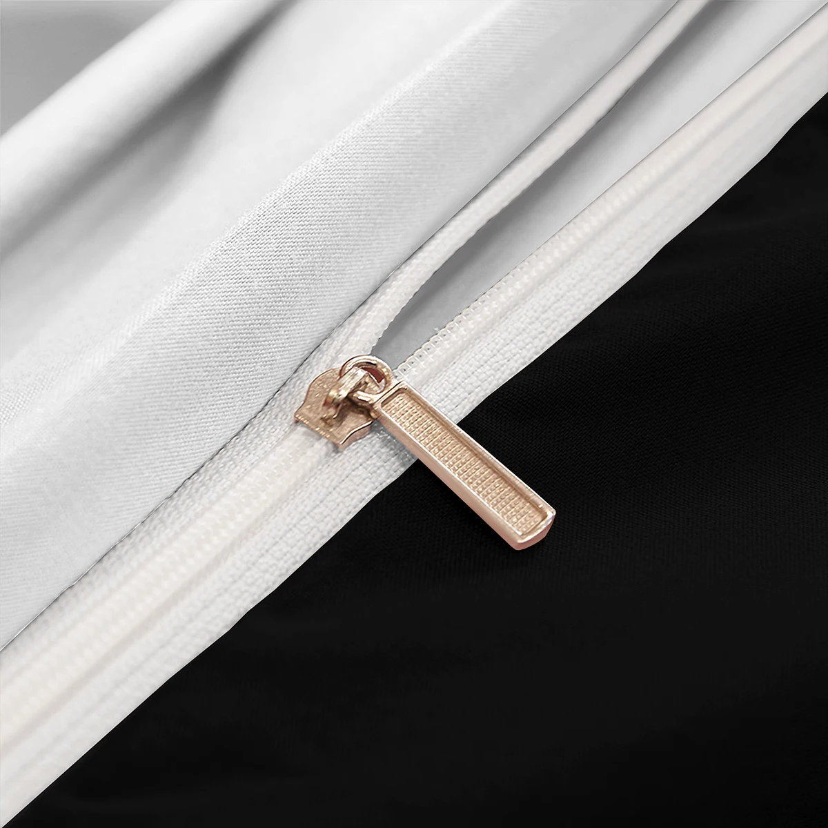 Комплект постельного белья со змеиным принтом черный комплект с пододеяльником