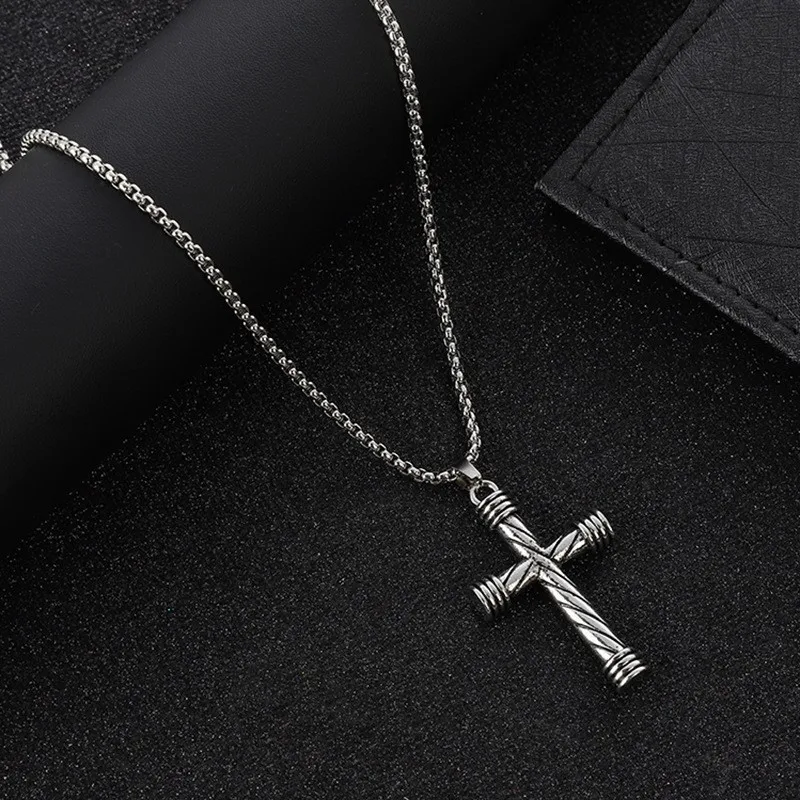 

Vintage Fashion Cross Pendant Necklace for Women Men Antique Silver Simple Choker Stainless Steel Chain Jewelry Accessories Gift