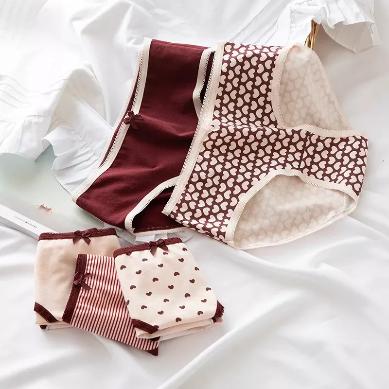 

2022 Women Middle Waist Briefs Full of Love Printed Underpants Comfortable Breathable Underwear Lingerie Female Sexy Clothes se