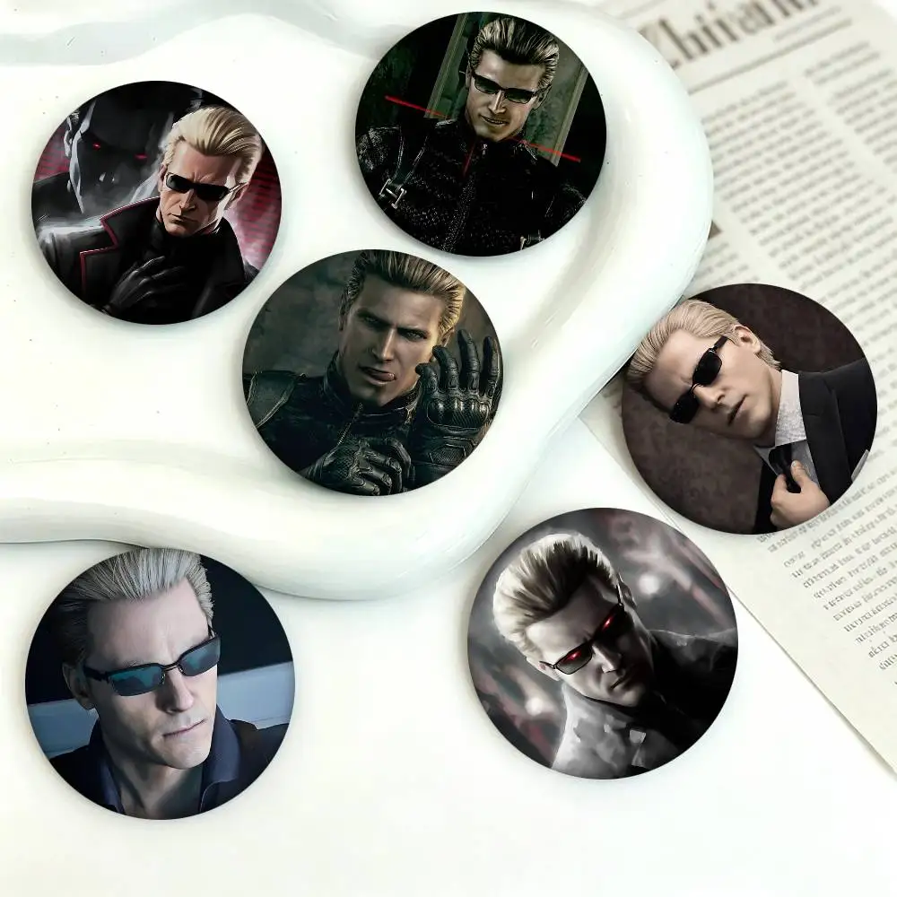 Фото Забавный круглый значок Albert Wesker, креативная брошь, аксессуар для одежды и рюкзака, значок на лацкан №1