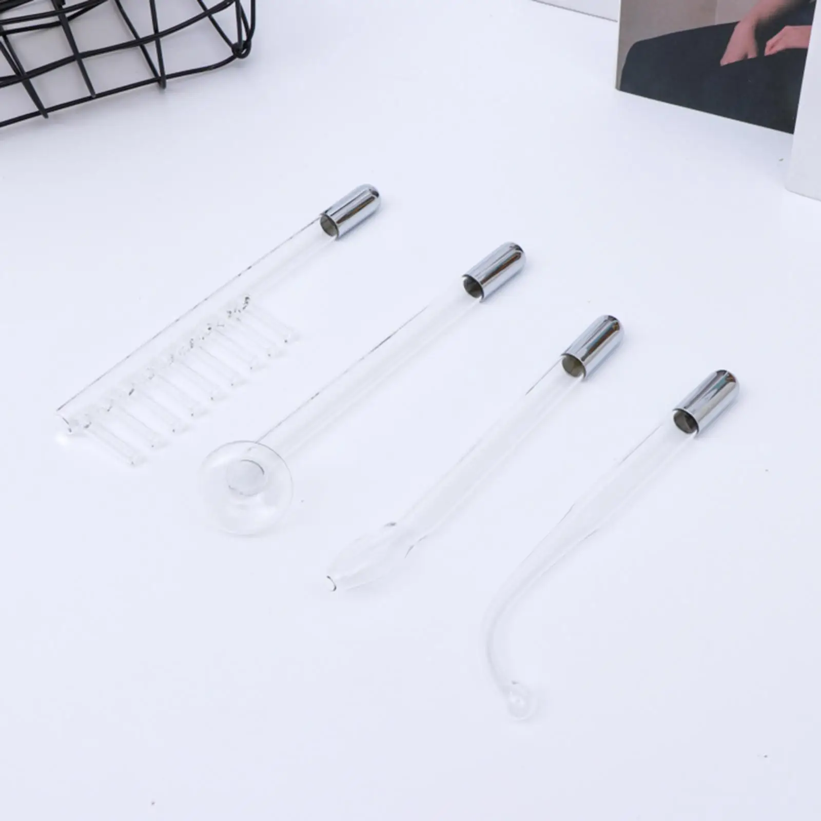 

Handheld High Frequency Facial Machine Portable Cosmetic Instrument for Skin Care Dark Circles Wrinkle Blemish Control Hair Care
