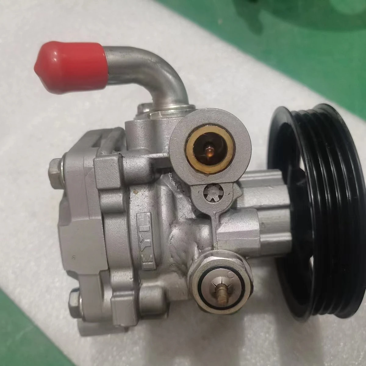 Автозапчасти Насос гидроусилителя руля для Mitsubishi Pajero Montero V23 V43 6G72 V45 6G74 MR267662