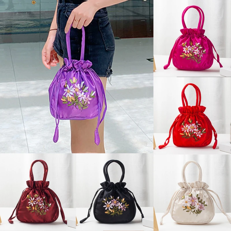 

Tote Handbag Handmade Embroidery Small Bag Ethnic Style Middle Aged Shopping Coin Mobile Phone Women's Bag Mum Clutch Bag