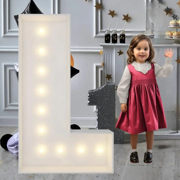 

Шатер из пенобумаги "ЛЮБОВЬ"