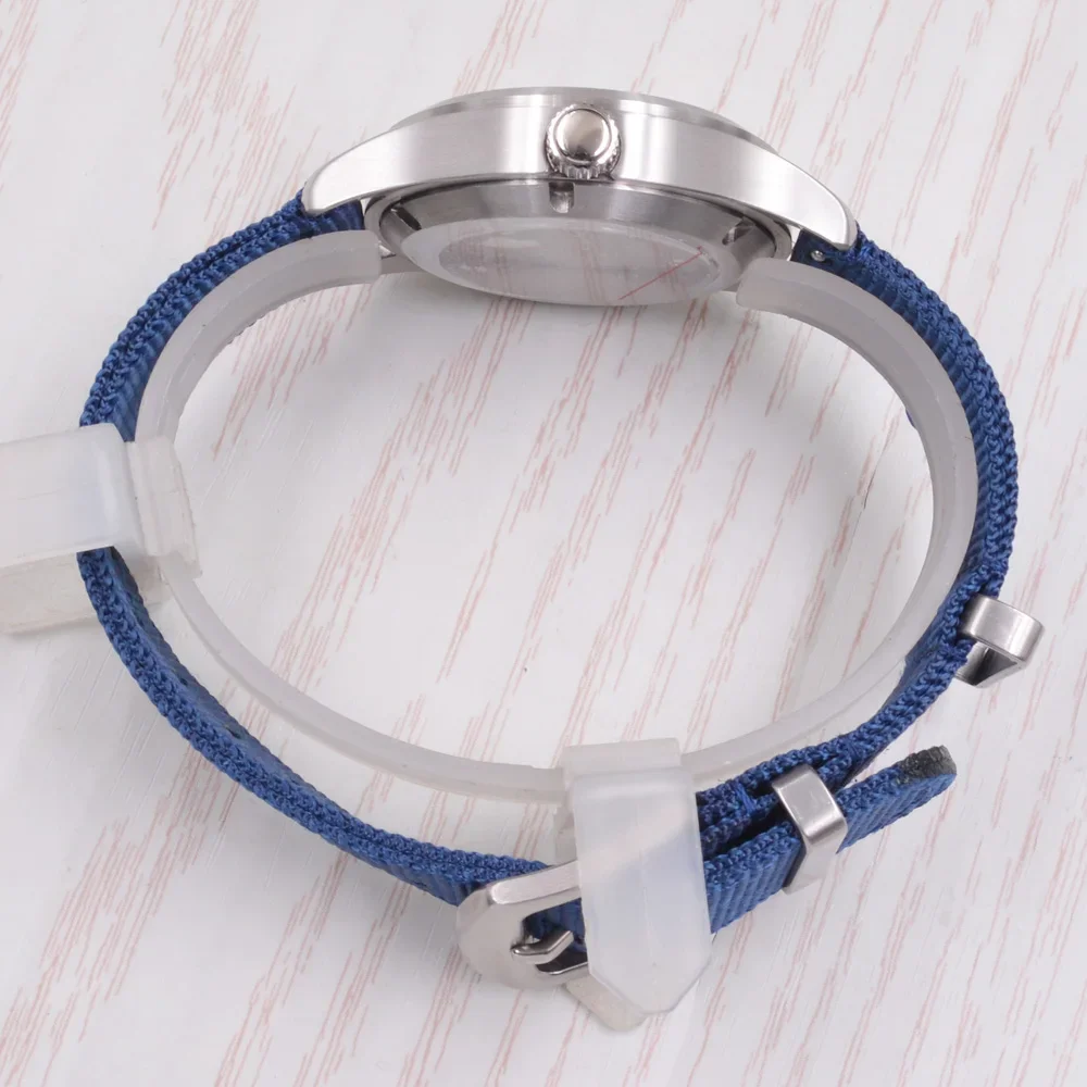 BLIGRT 39 мм NH35 Механизм Нейлоновый ремешок Сапфировое стекло Корпус из нержавеющей