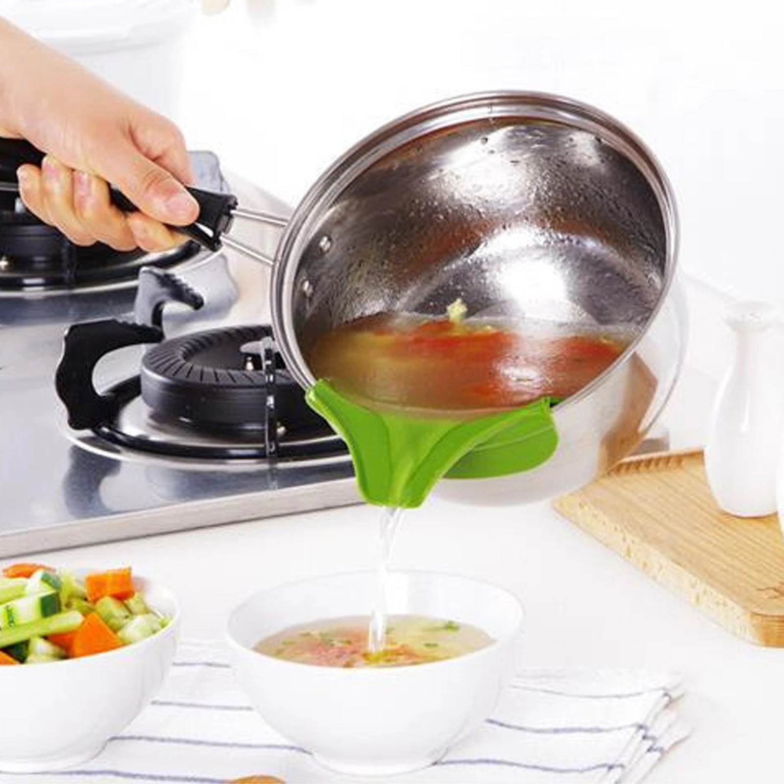 

Silicone Anti-spill Duckbill Drain Pans Leak-proof Pot with Round Mouth Edge Liquid Deflector Funnel Soup Diversion Kitchen Tool
