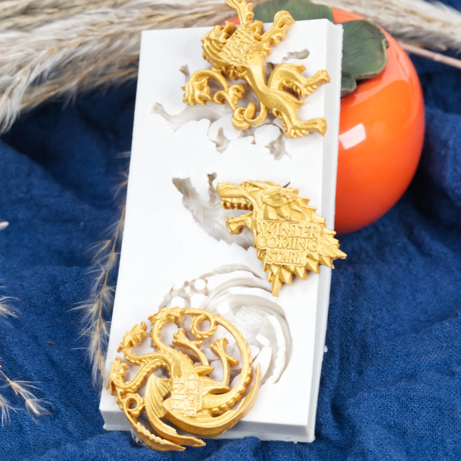 

Animals Game Badge Reel Silicone Mold Tiger Lion Deer Chocolate Fondant Mould Candy Clay Resin Molds Cake Decorating Tools