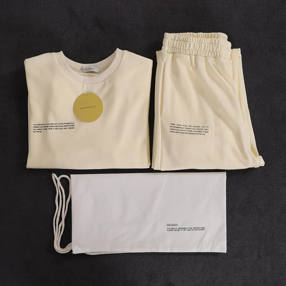 

The latest version Two Piece Outfits Solid Sweatsuit Set for Women Oversized Sweatshirts Tops and Sweatpants Jogger Tracksuits