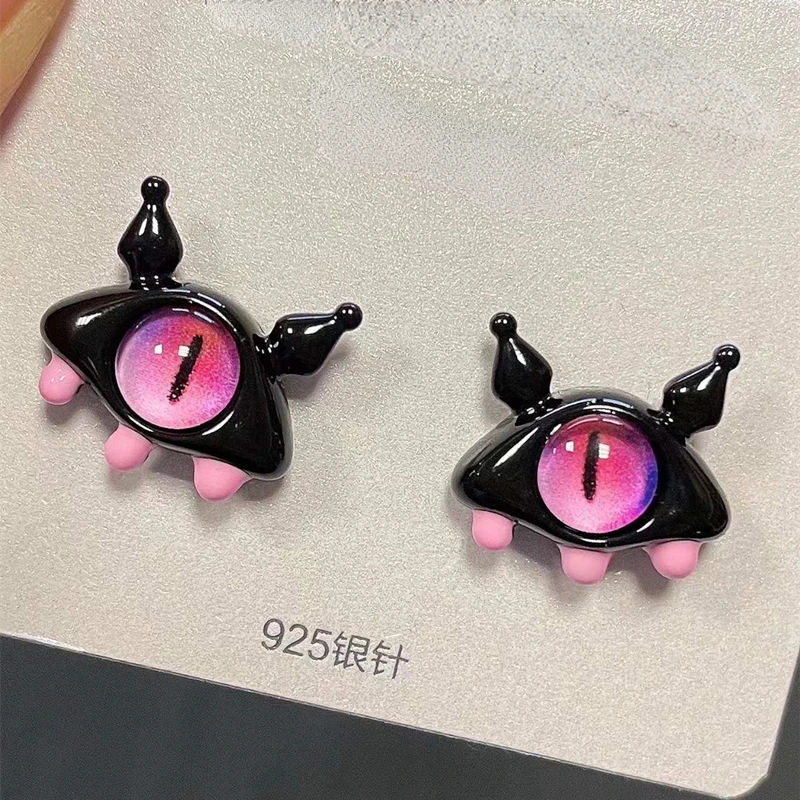 

Japan Harajuku Black powder Little Monster ear stud 2023 new Kawaii cartoon dazzle cool Goth y2k accessories