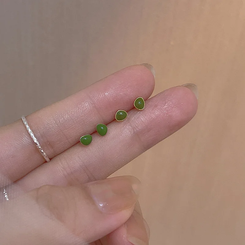 

2022 Hot Stud Earrings Jewelry Female Korean Fashion Small Fresh Green Epoxy Temperament Drop Shape Earrings Accessories Gifts