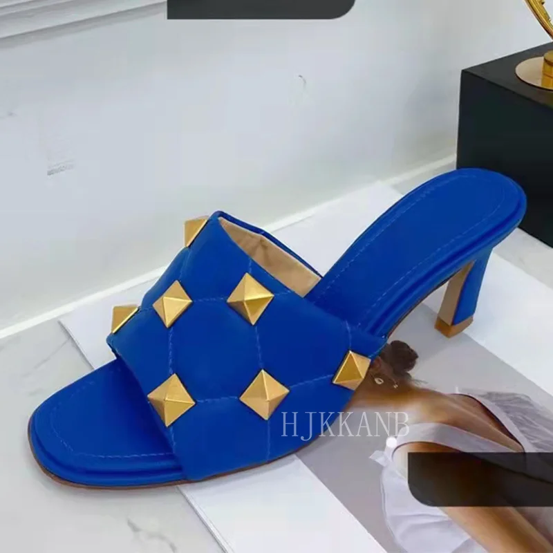 Женские модельные туфли на тонком высоком каблуке блестящие кожаные сандалии с