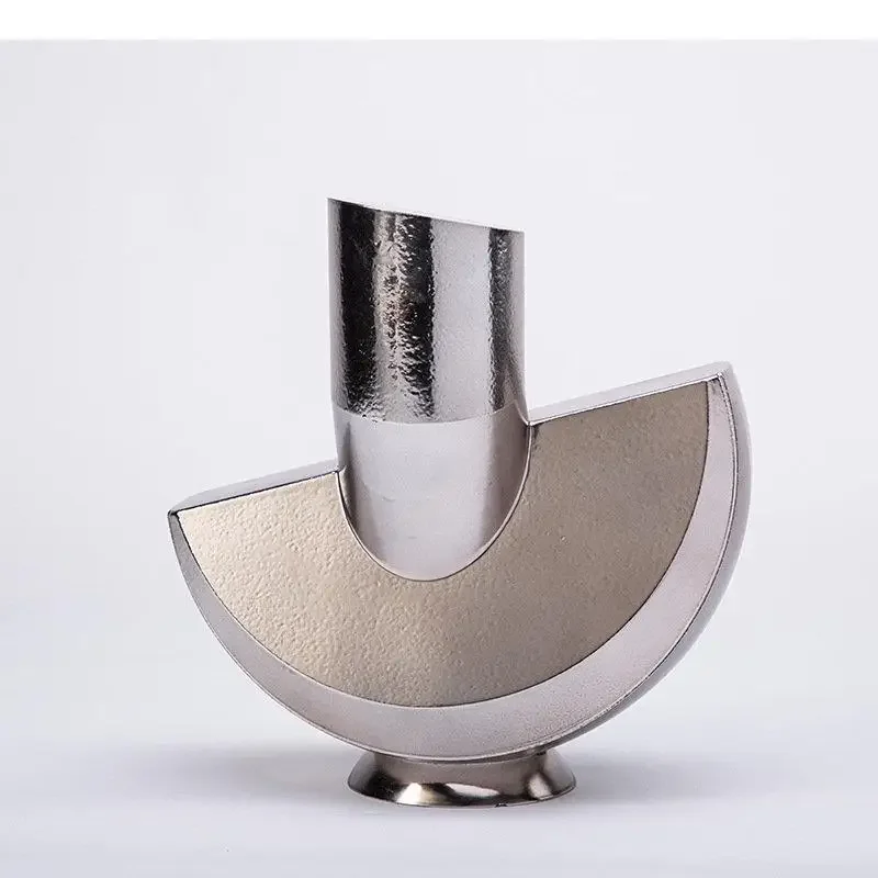 Цифровая ваза для украшения салона