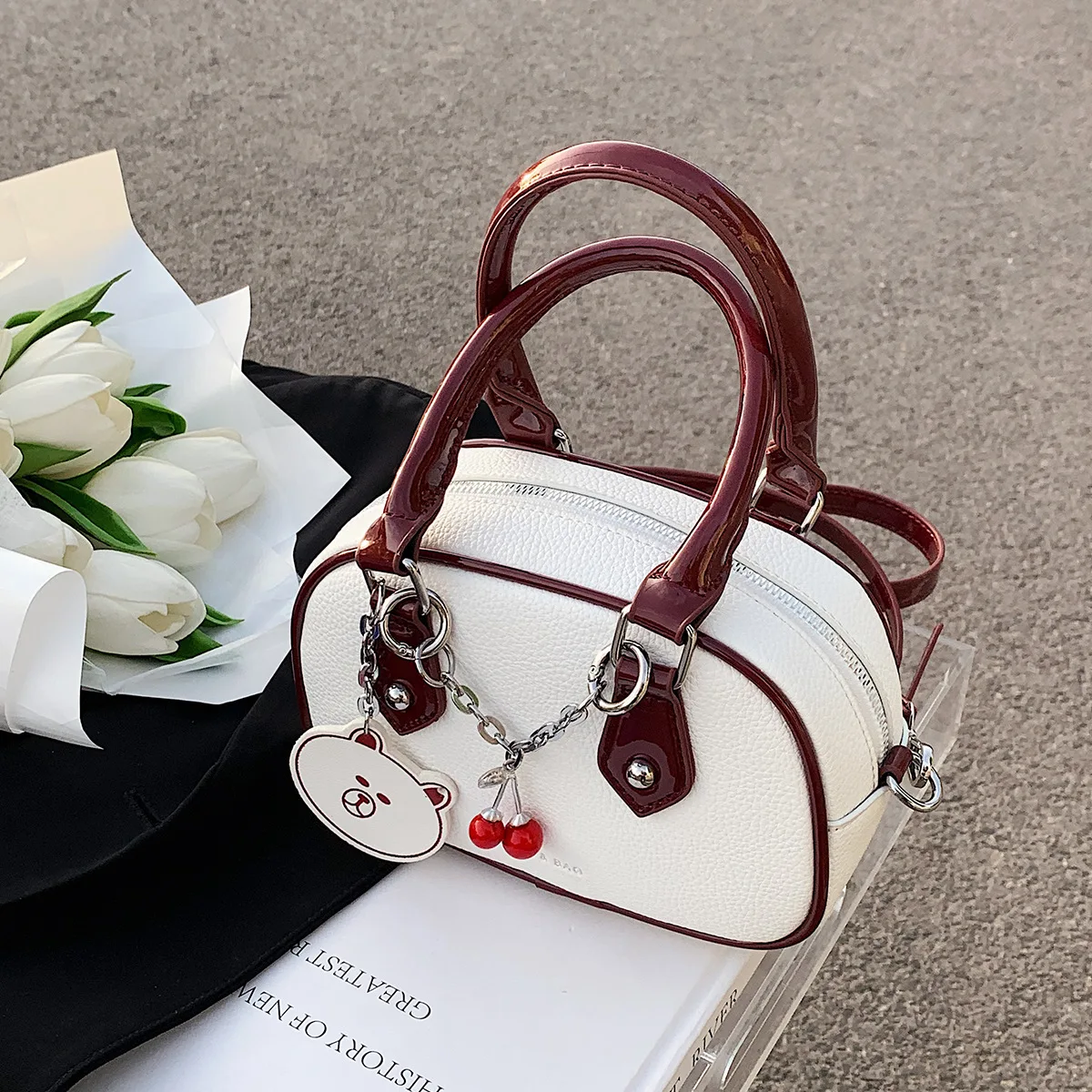 

Personality Small Bag Women's Bag 2022 Summer New Fashion Simple Portable Shoulder Bag Texture Niche Messenger Bag