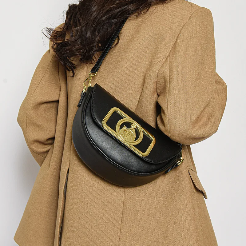 

New Metal Buckle Woman Shoulder Bag Solid Color Hardware Texture Small Saddle Bag Fashion Crossbody Bag Luxury Brand