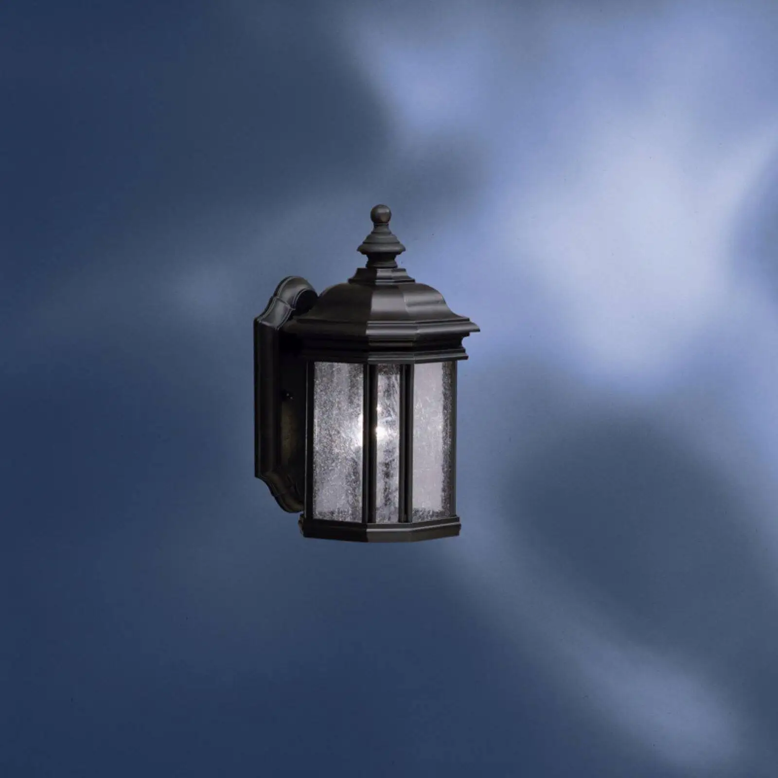 

HMTX Kirkwood 90 Outdoor Wall Lantern