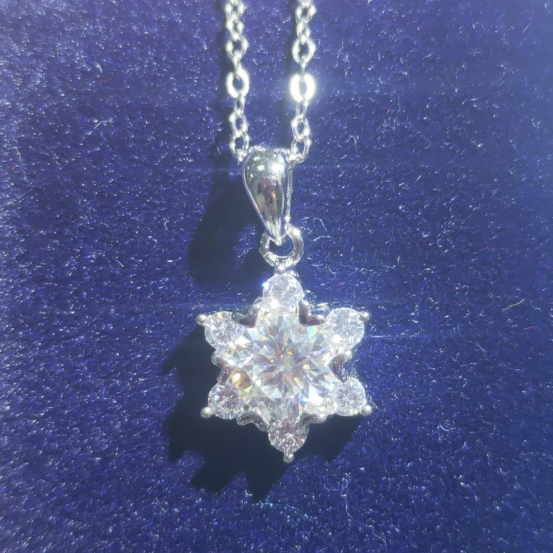 

Smyoue D Color VVS Round Moissanite Pendants For Women 45cm Snowflake 925 Sterling Silver Necklace Wedding Jewelry GRA Certified