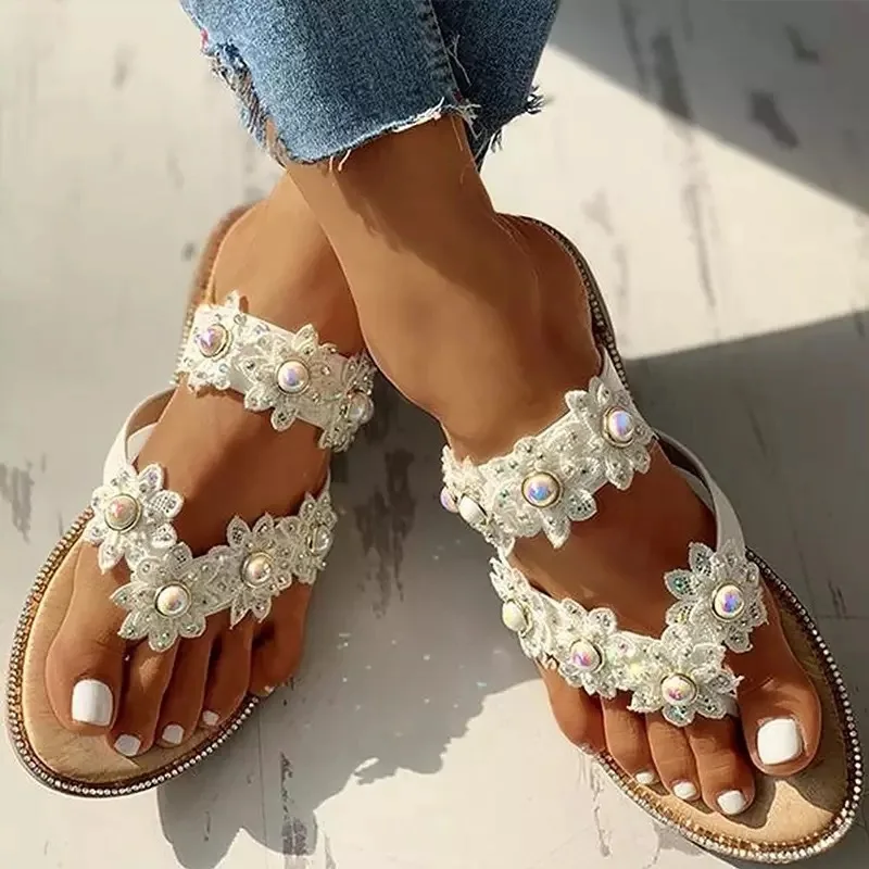 

2022 Summer New Pearl Flower Plus Size Slippers Fashion Casual Slippers Flip Flops Beach Plus Size Flat Slippers for Women