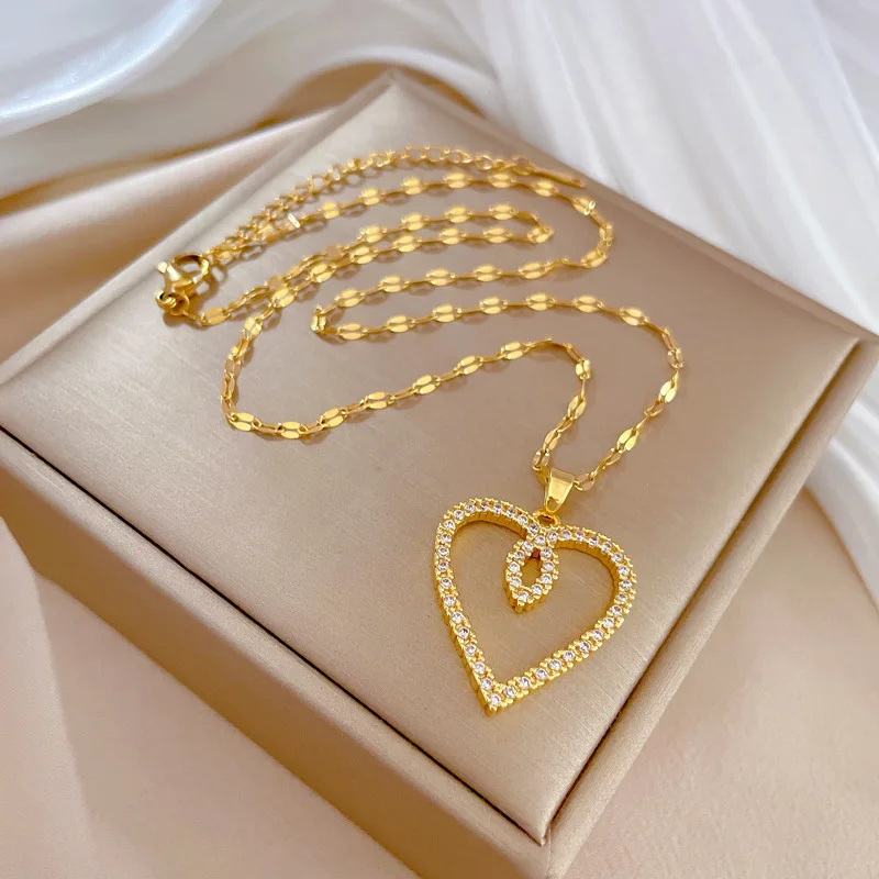 

Fashion Heart Zircon Pendant Necklace for Women Simple Classic Choker Clavicle Chain Wedding Anniversary Neck Jewelry Lady Gift