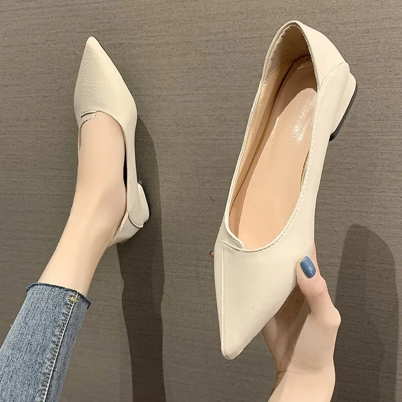 

Mid-heel Shoes Women's 2022 Soft Leather Beanie Shoes Pointed Toe Thick Heel Flat Shoes All-match Work Shoes Professional Shoes