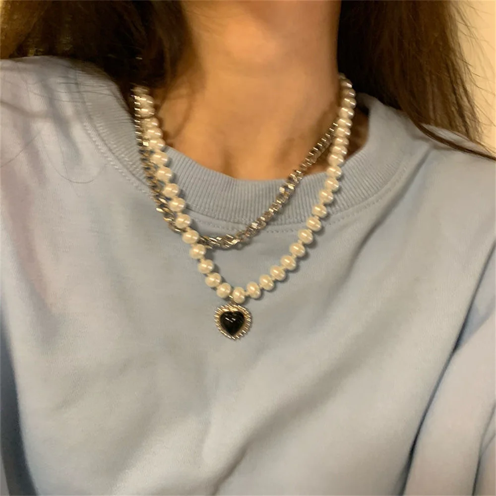 

Exaggerated personality thick chain necklace ins punk Necklace creative black heart clavicle chain