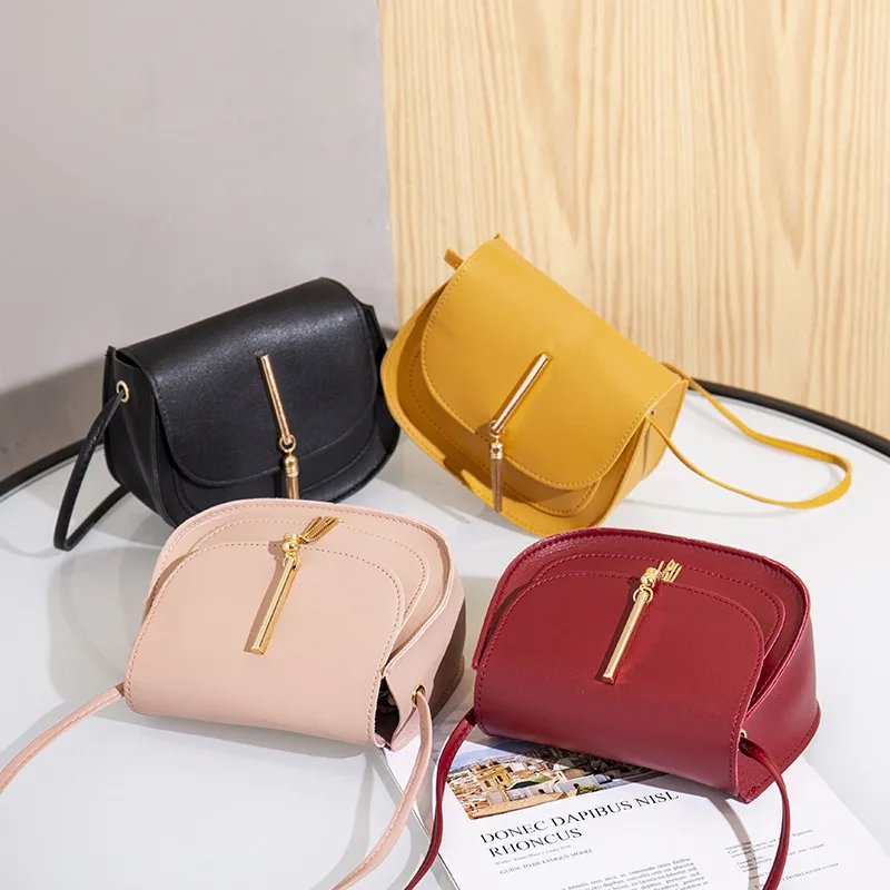 

New Golden Tassel Double Layer Semi Circle Solid Color One Shoulder Saddle Bag Fashion Casual Women Small Bag Crossbody Bag