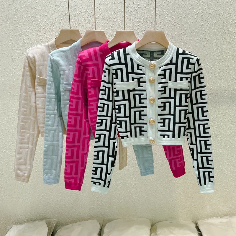 

High Quality Women Fashion Vintage Autumn Jacquard Letter Metal Buckle Shoulder Pad Knit Cardigan Sweater Top Jacket Coat