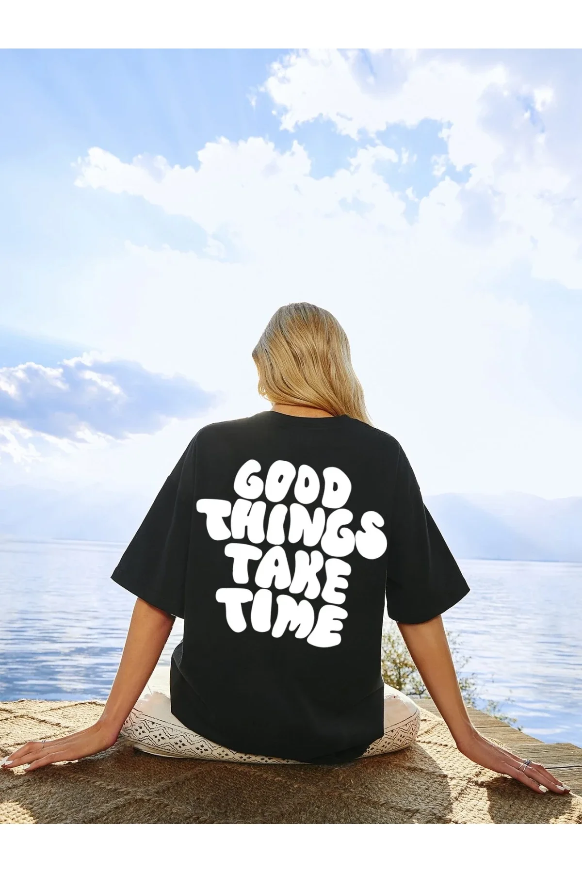 

Оригинальная Черная футболка большого размера с принтом «Good things Take Time»