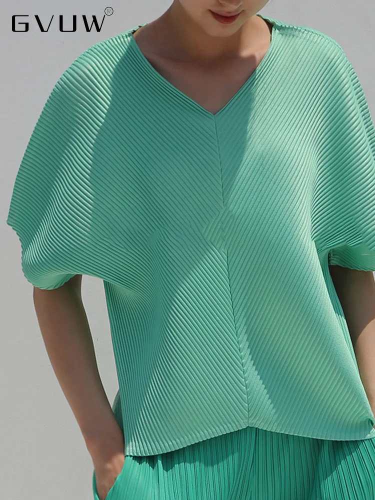

Женская плиссированная футболка GVUW с V-образным вырезом и коротким рукавом, пуловер свободного покроя 2023, летняя модная женская Повседневна...
