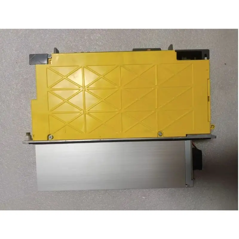Фото Высококачественный бывший в употреблении сервопривод FANUC A06B-6240-H208 A06B 6240 H208, модуль усилителя, протестирован, в порядке. №3