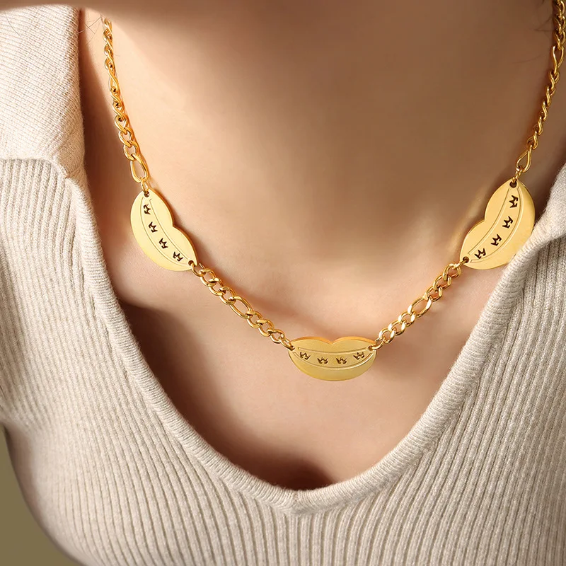 

Exaggerated Design Hip Hop Smile Lips Pendant Steel 18K Gold Plating Personality Necklace