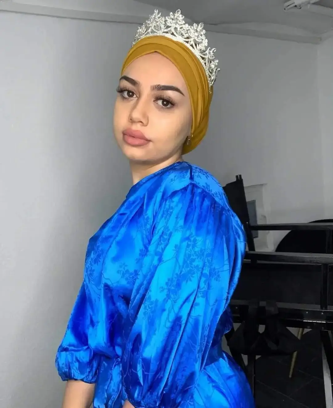 Eid Silk Feeling Jacquard Puff Sleeve Satin Abaya Dress with Hijab Scarf for Muslim Women Islamic Dresses Dubai Turkey Kaftan