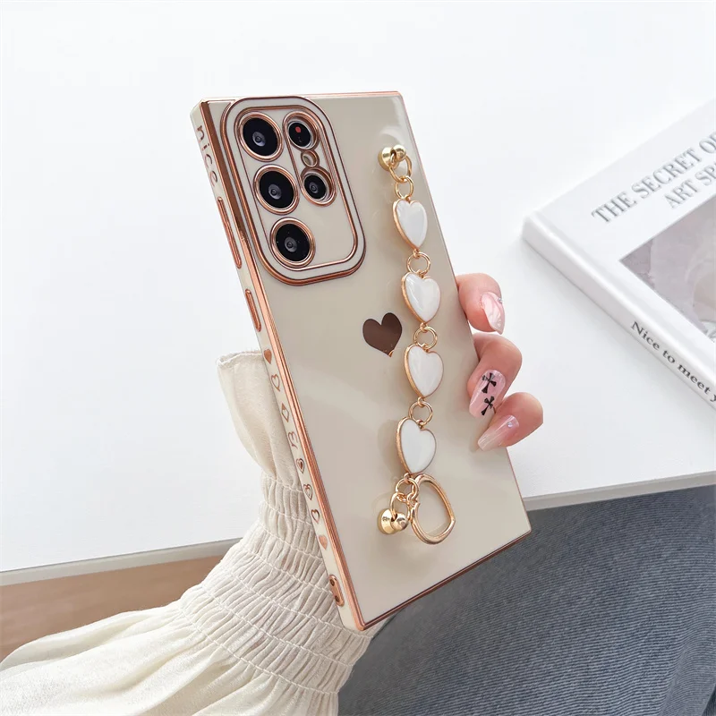 

Love Heart Bracelet Phone Case For Samsung Galaxy S21 S22 Ultra Plus S20 FE A53 A52 A52S A12 A13 Electroplated Soft Back Cover