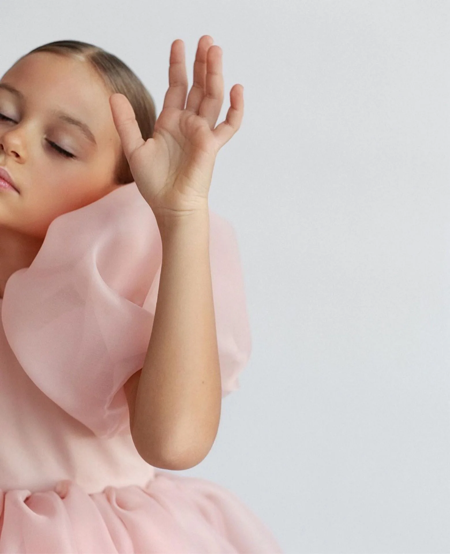 Детское фатиновое платье-пачка с пышными рукавами на возраст 1-10 лет | Детская