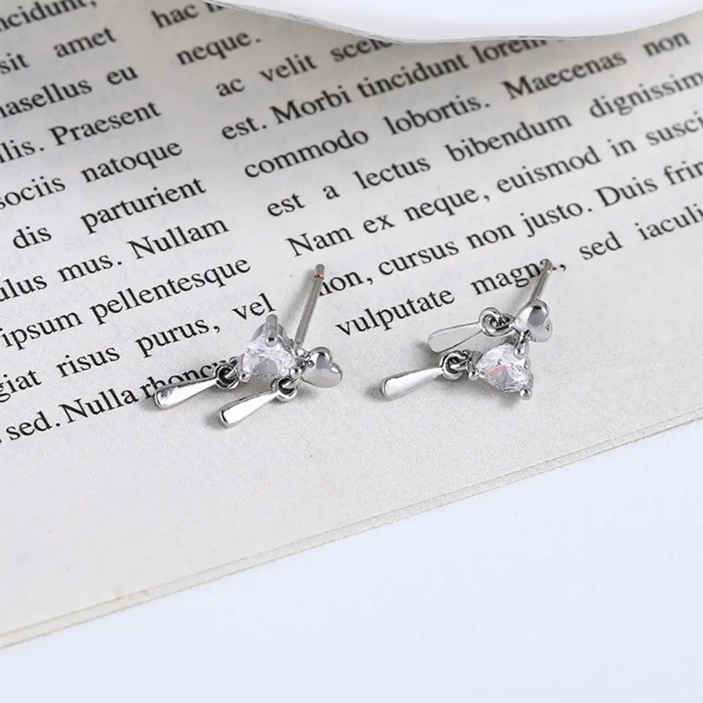 

Earrings Eye-catching Lightweight Sweet Cute Love Heart Asymmetrical Stud Earrings Girls Earrings Dangle Earrings 1 Pair