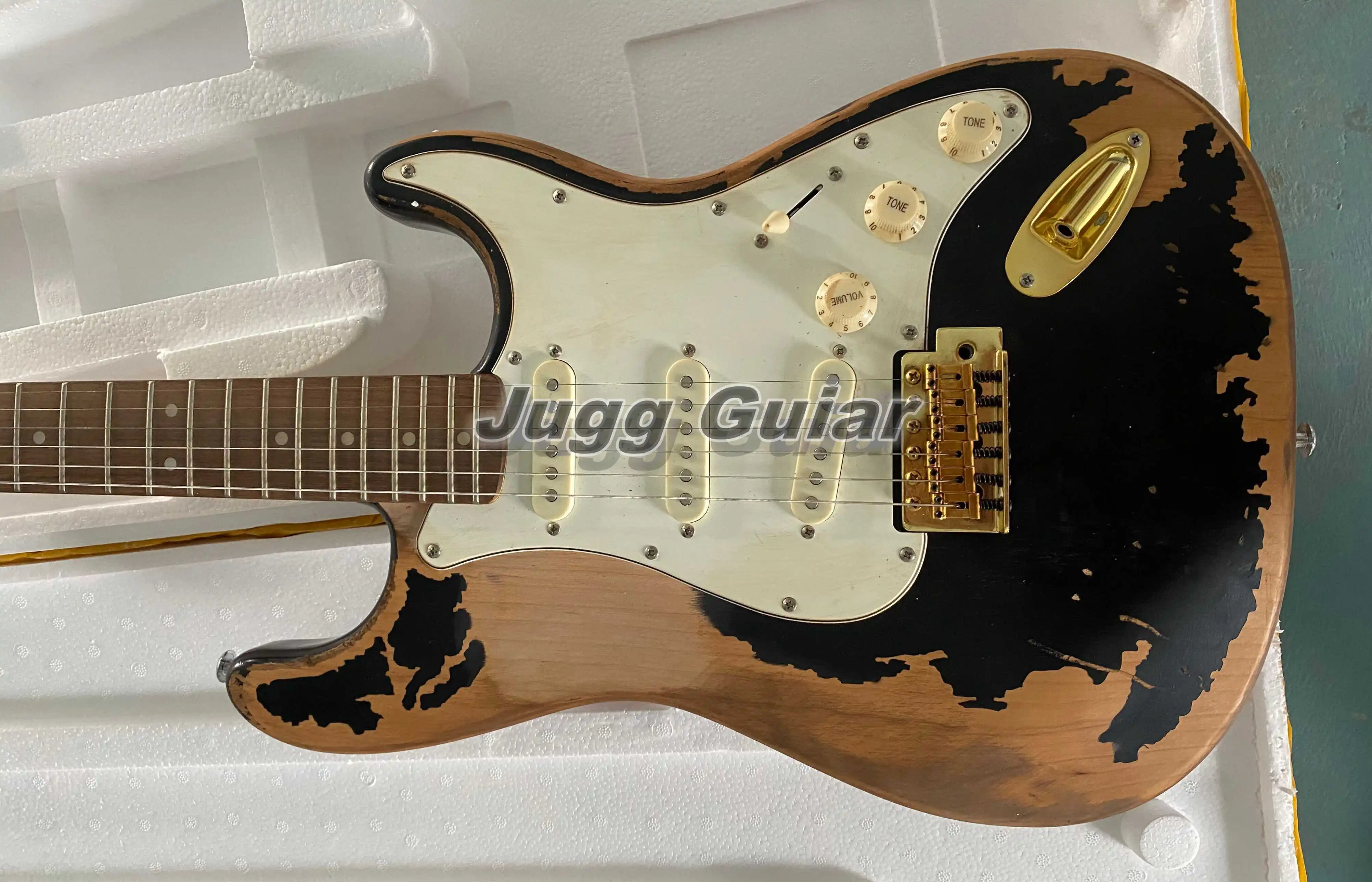 

В наличии, John Mayer Black One Masterbuilt Relic ST Electric Guitar Alder Body, винтажная Золотая фурнитура, краска