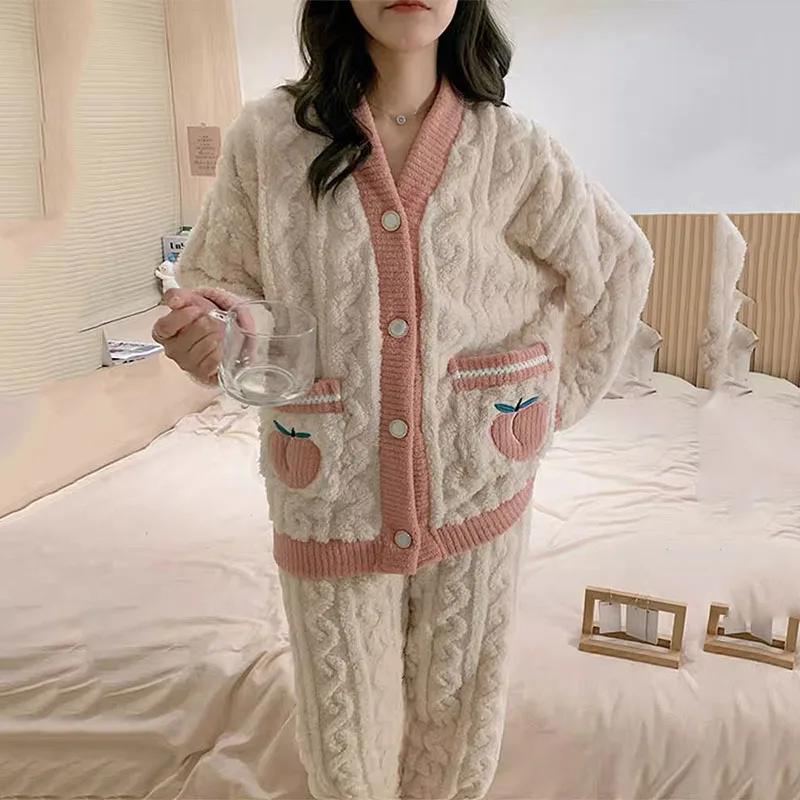Новинка осенне-зимняя теплая пижама из кораллового флиса женская одежда для дома