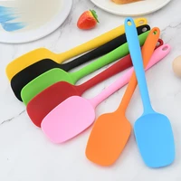 hot selling universal heat resistant all in one t shovel handle silicone spoon scraper ice cream baking cake kitchen tools