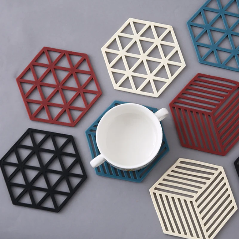 

Hexagonal Hollow Geometric Plate Mat Cup Mat Household Kitchen Thickened Hot Free Table Mat Heat Insulation Mat Pot Mat