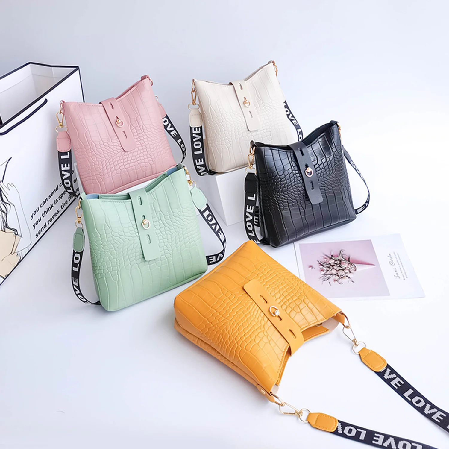 Women Crocodile Messenger Bags 2023 Luxury High Quality Ladies Handbags Bucket Bag Pu Leather Crossbody Shoulder Bag Female