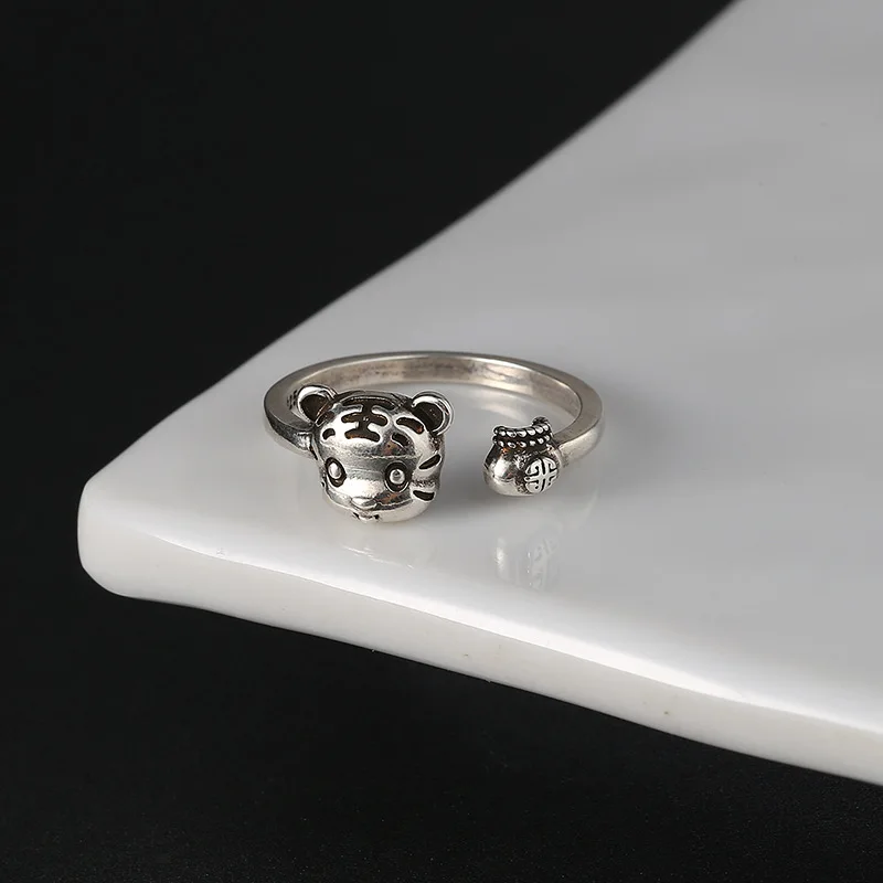 

Cute Design New Trend Little Tiger Ring Delicate Vintage Temperament Women Ring Personality Adjustable Fashion Ring