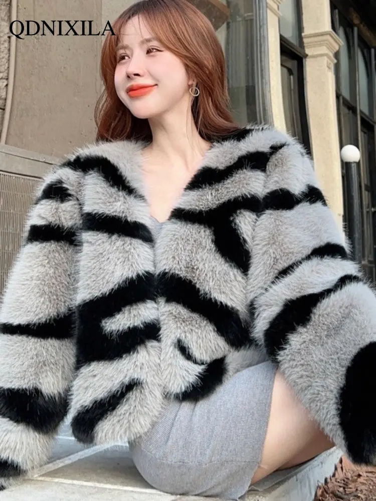Winter Coat for Women 2022 New Fox Faux Fur Coat Women Short Loose Black and White Contrast Zebra Wool Cardigan