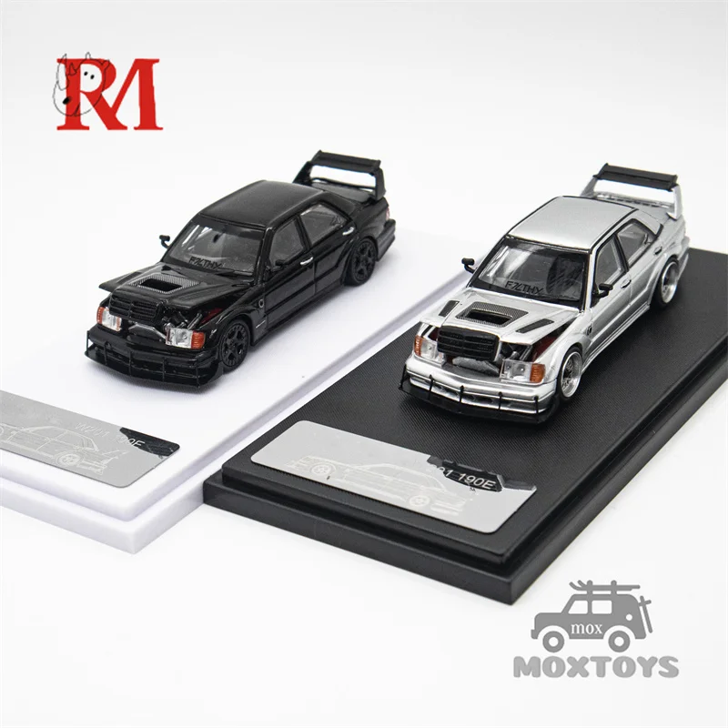 Модель Rhino RM 1:64 W201 190E Серебристый/Черный Limited499 Литая под давлением модель