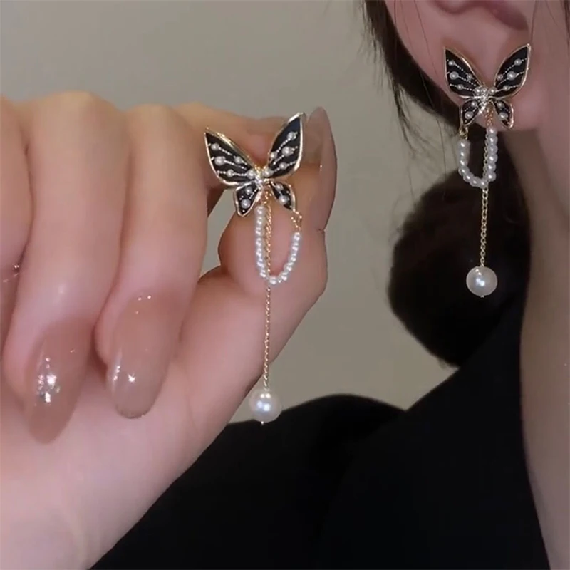 

S925 Silver Needle Korean Black Metal Bow Tassel 2022 New Trendy Temperament Pearl Ear Stud Earrings